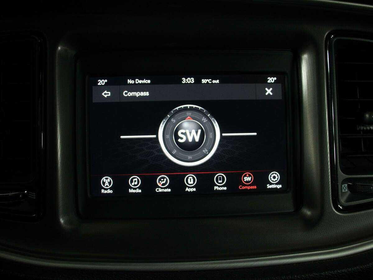 Dodge Challenger с пробегом — 2022 год. Фото: #21