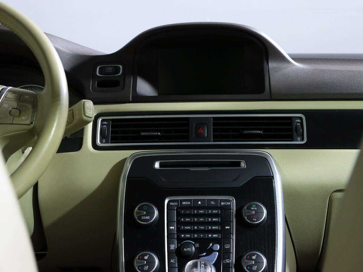 Volvo XC70 с пробегом — 2012 год. Фото: #9