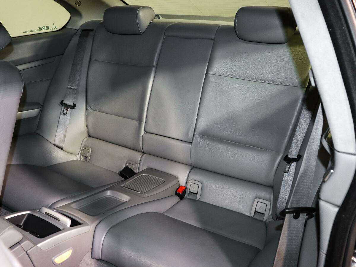 BMW 3 серии с пробегом — 2008 год. Фото: #7