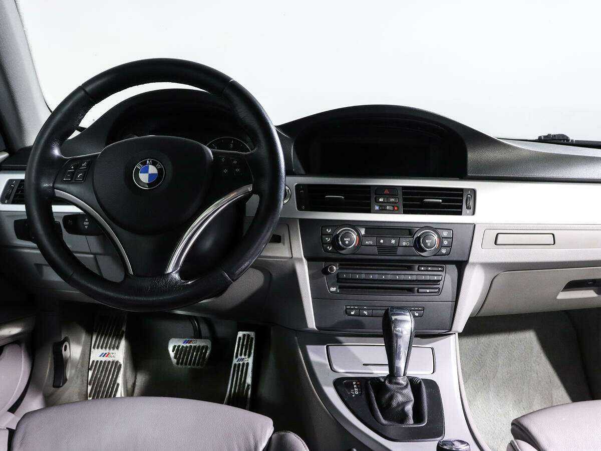 BMW 3 серии с пробегом — 2008 год. Фото: #9