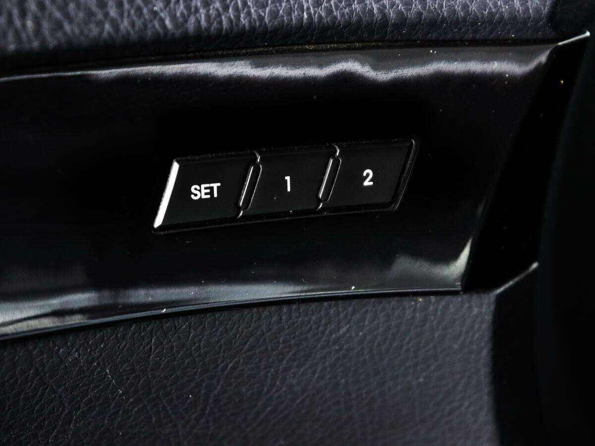 Kia Mohave с пробегом — 2011 год. Фото: #15