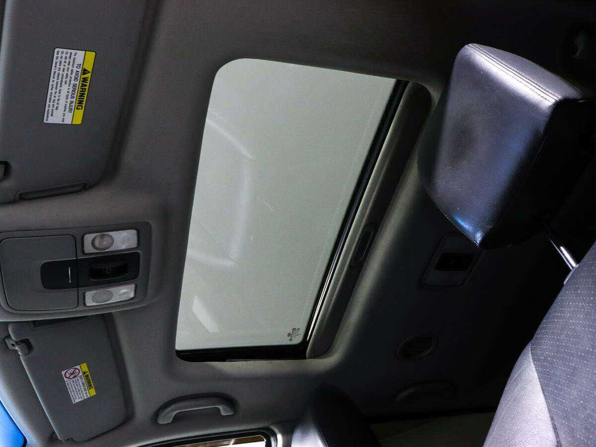 Kia Mohave с пробегом — 2011 год. Фото: #16