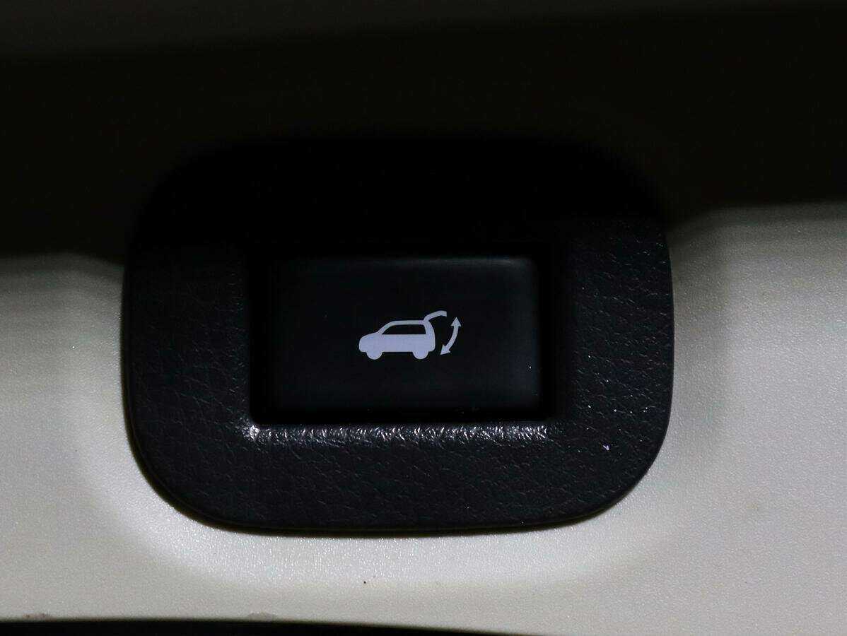 Nissan X-Trail с пробегом — 2015 год. Фото: #15