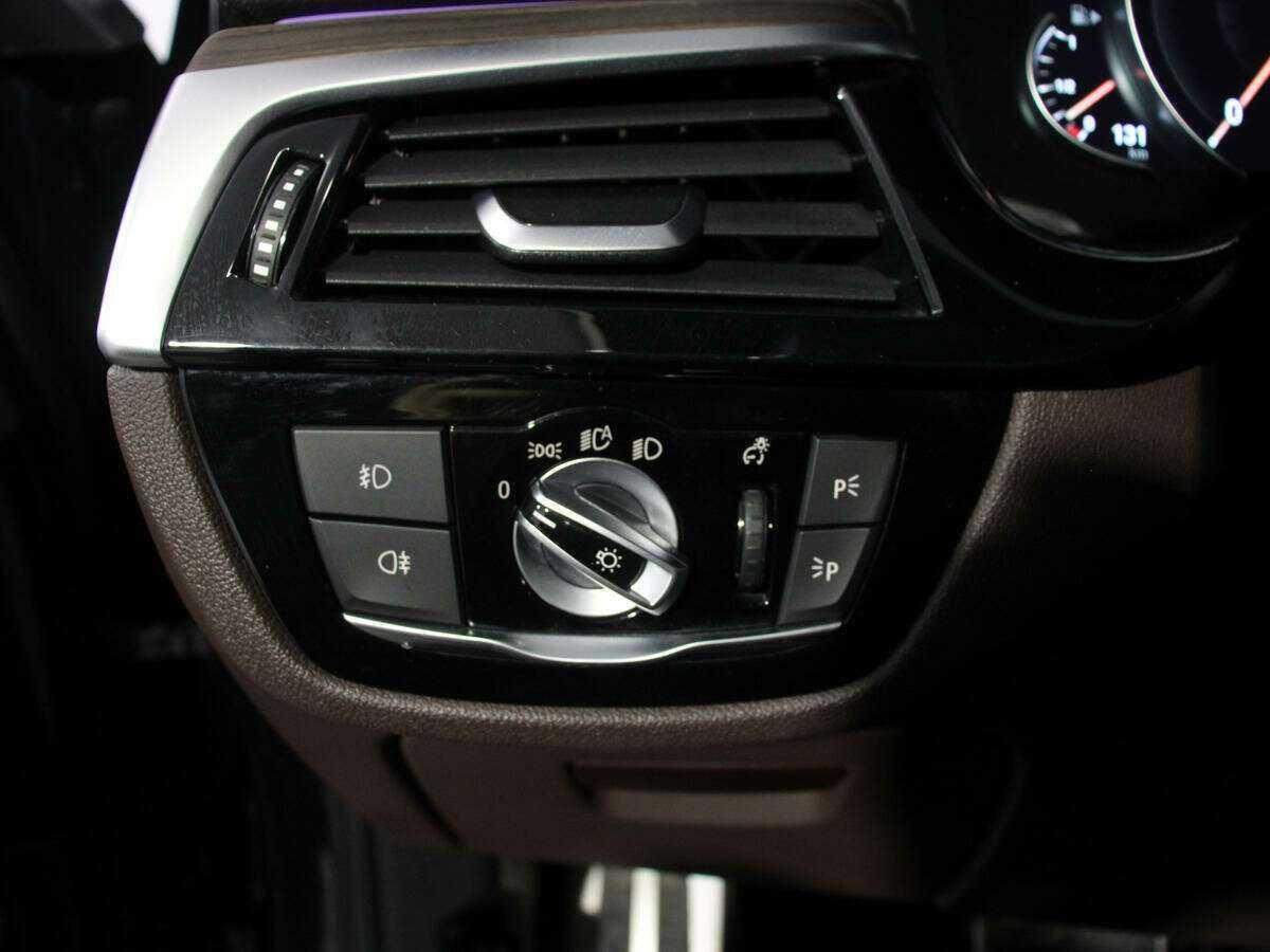 BMW 5 серии с пробегом — 2017 год. Фото: #13