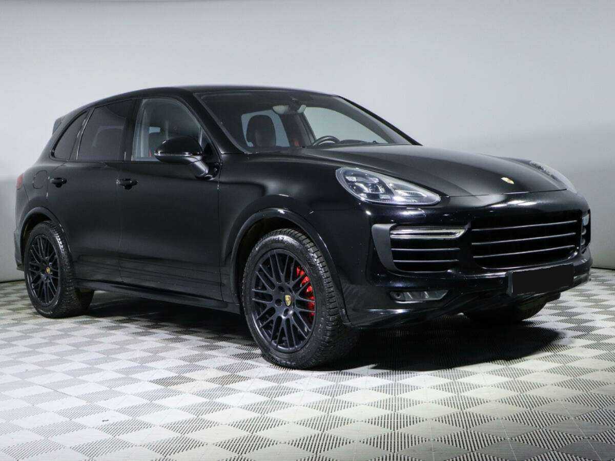 Porsche Cayenne с пробегом — 2015 год. Фото: #2