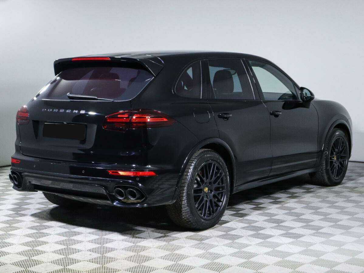 Porsche Cayenne с пробегом — 2015 год. Фото: #3