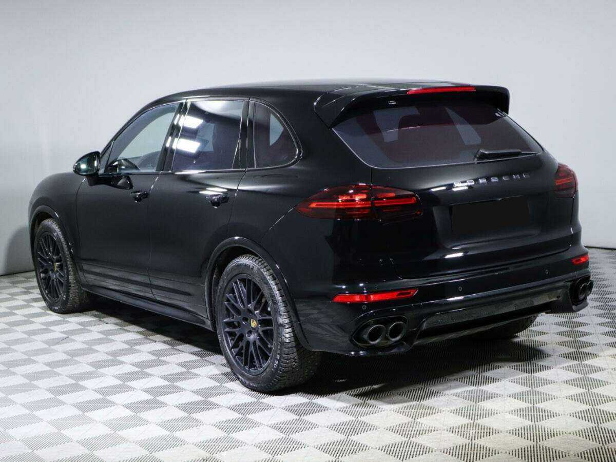 Porsche Cayenne с пробегом — 2015 год. Фото: #5