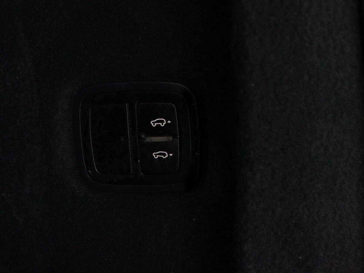 Porsche Cayenne с пробегом — 2015 год. Фото: #14