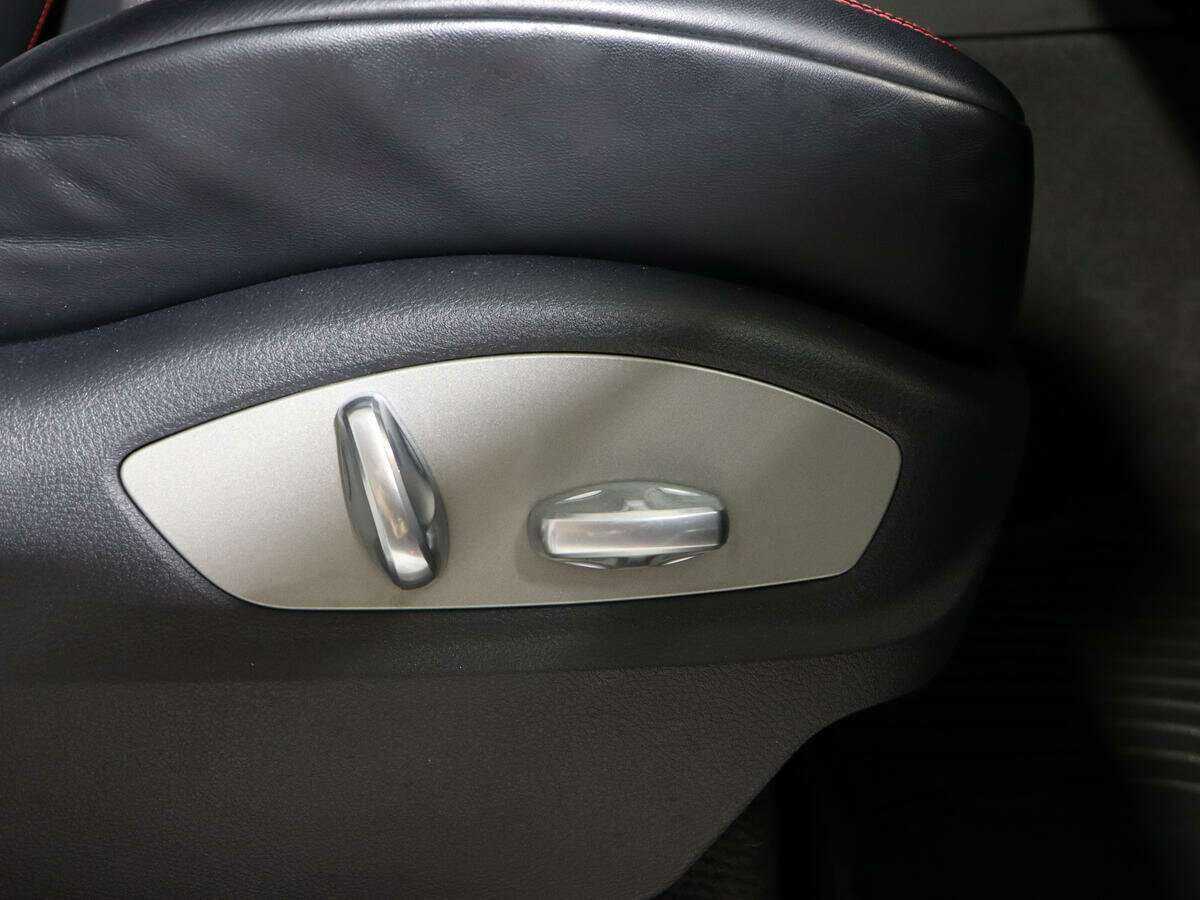 Porsche Cayenne с пробегом — 2015 год. Фото: #15