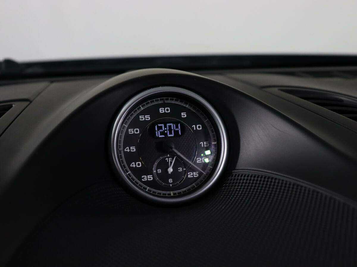 Porsche Cayenne с пробегом — 2015 год. Фото: #25