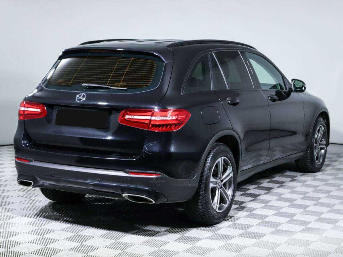 Mercedes-Benz GLC с пробегом — 2017 год. Фото: #3