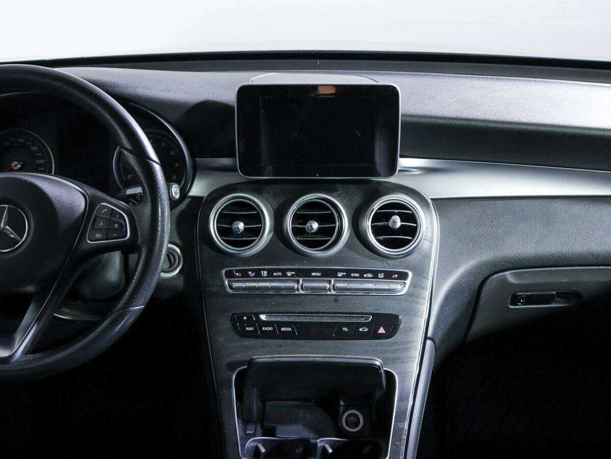 Mercedes-Benz GLC с пробегом — 2017 год. Фото: #10