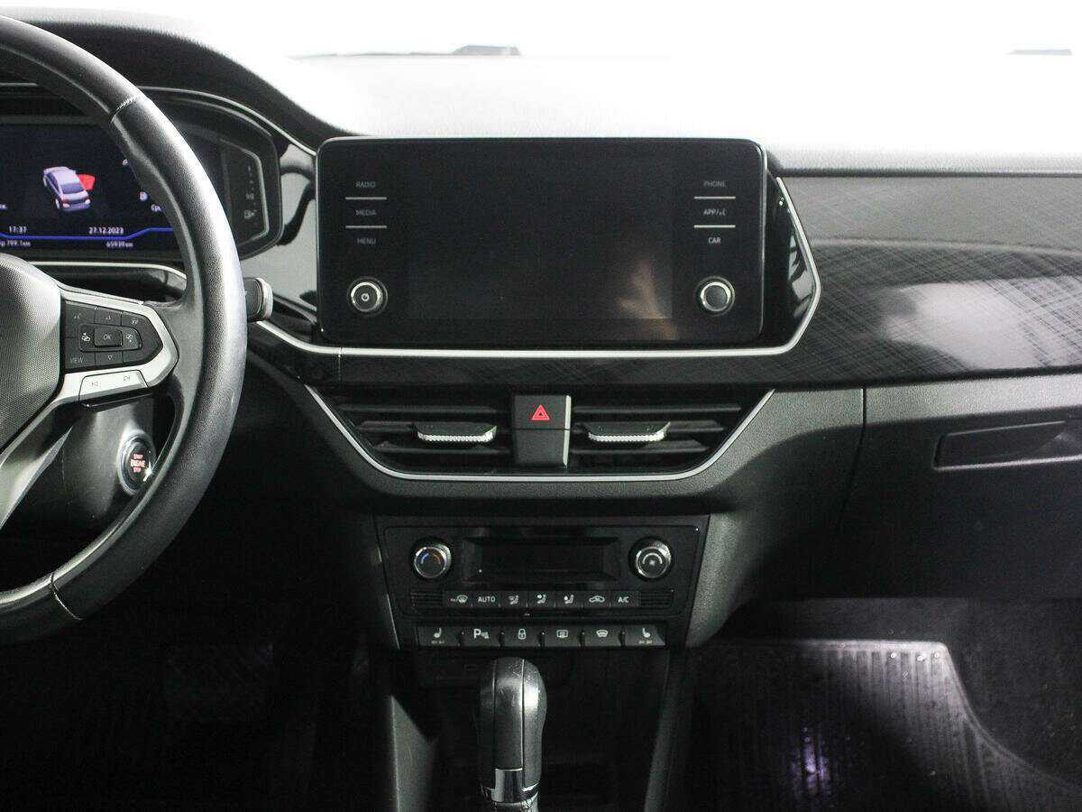 Volkswagen Polo с пробегом — 2021 год. Фото: #10