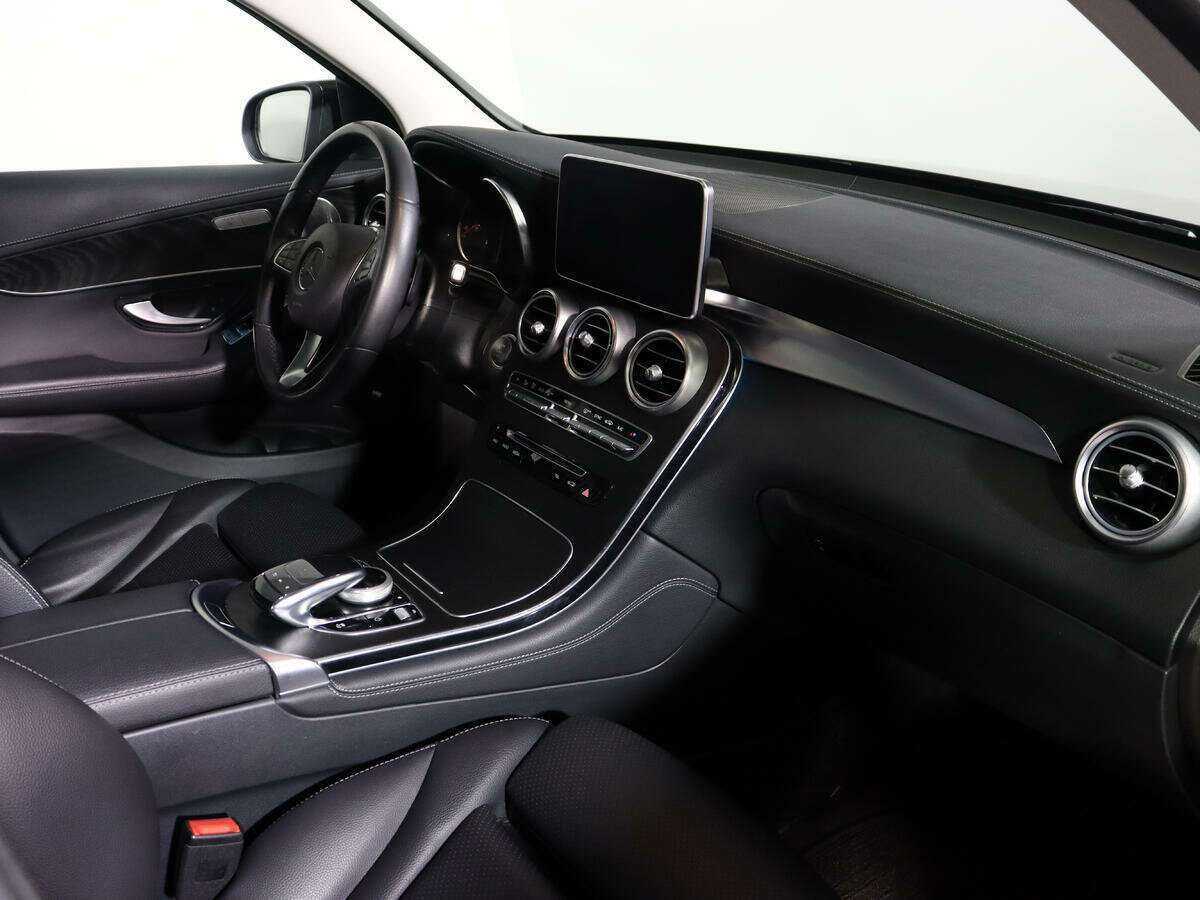 Mercedes-Benz GLC с пробегом — 2019 год. Фото: #8