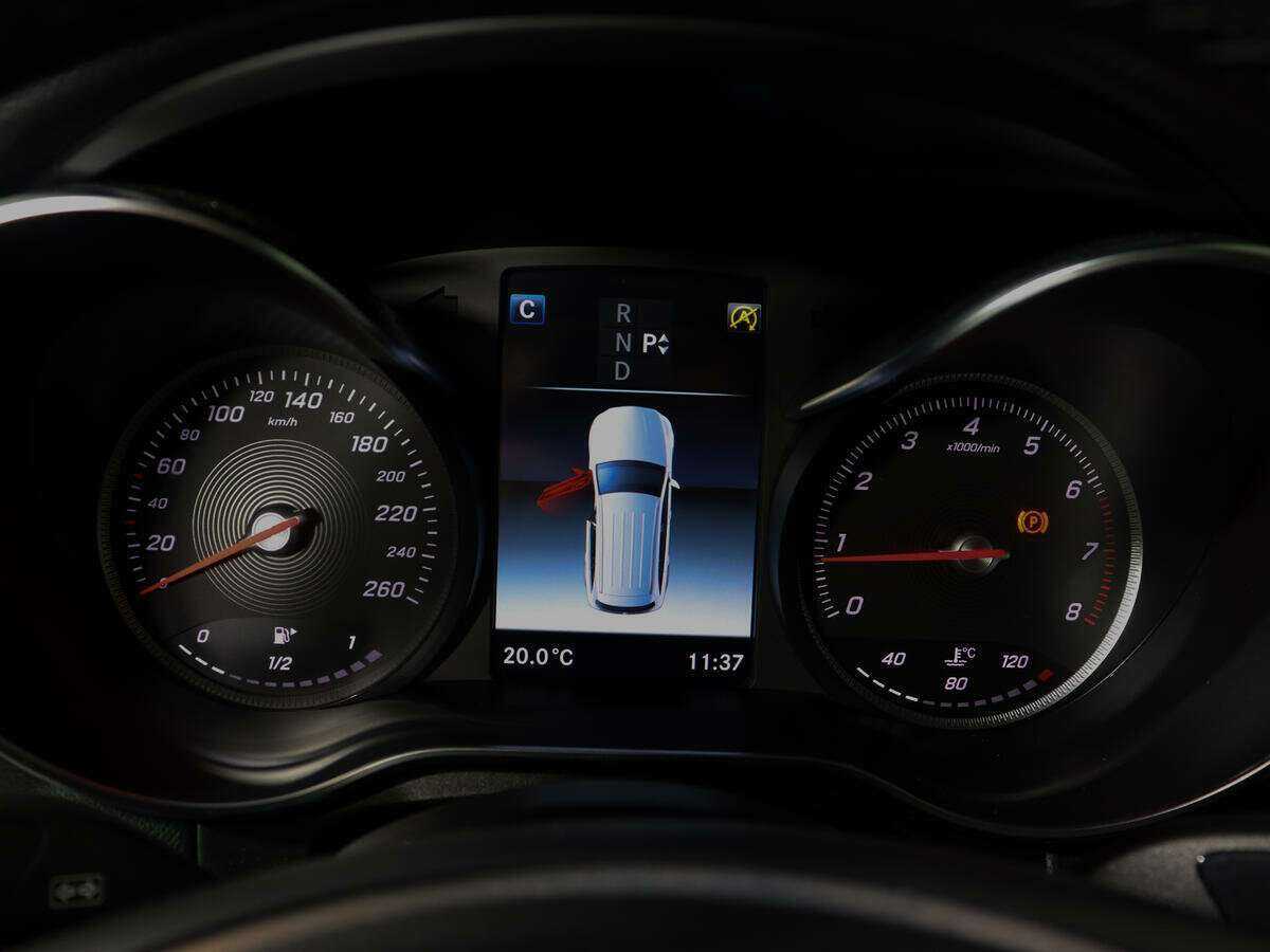 Mercedes-Benz GLC с пробегом — 2019 год. Фото: #10