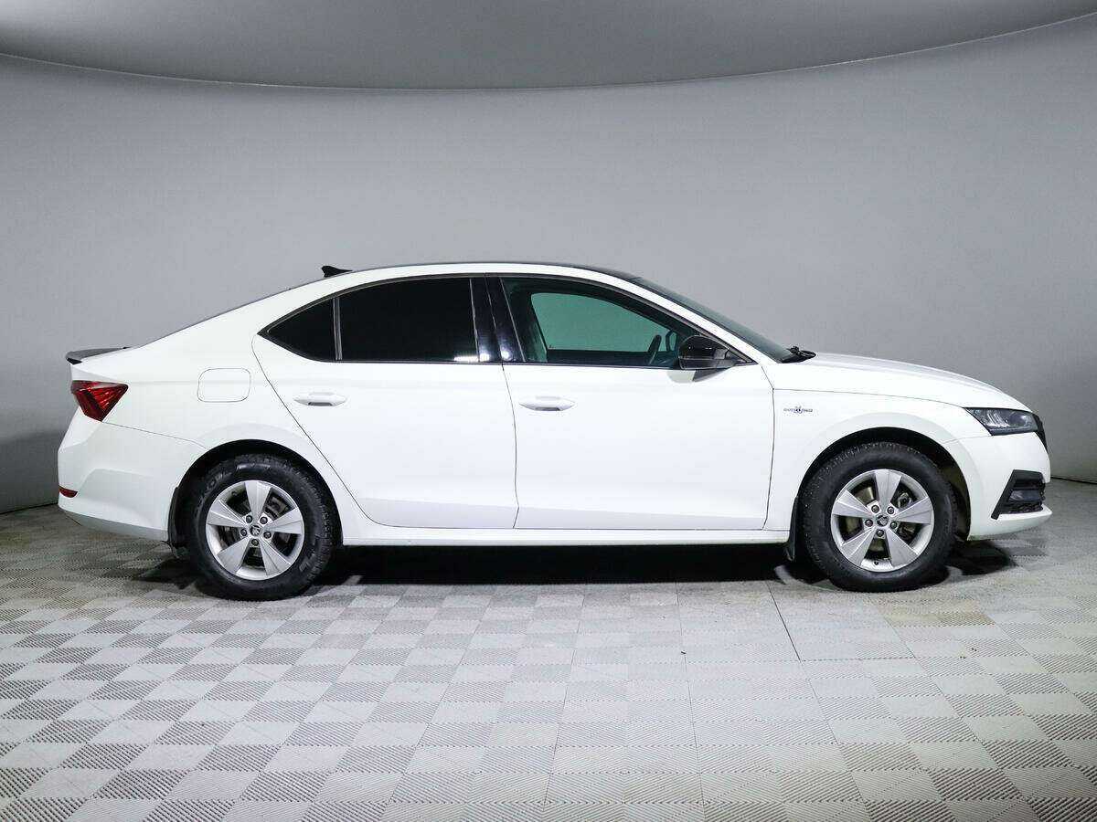 Skoda Octavia с пробегом — 2021 год. Фото: #3