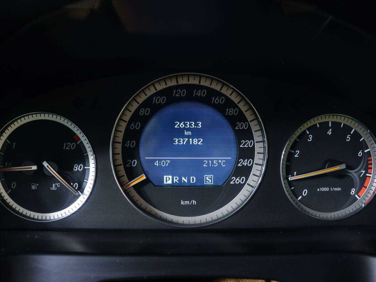 Mercedes-Benz C-Класс с пробегом — 2007 год. Фото: #8