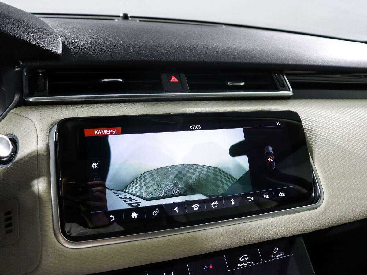 Land Rover Range Rover Velar с пробегом — 2019 год. Фото: #17