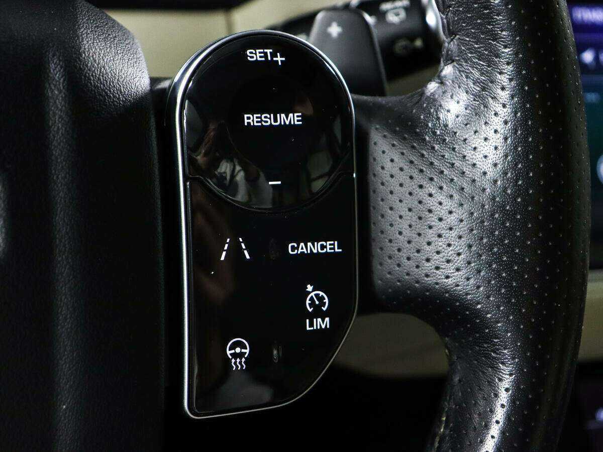 Land Rover Range Rover Velar с пробегом — 2019 год. Фото: #19