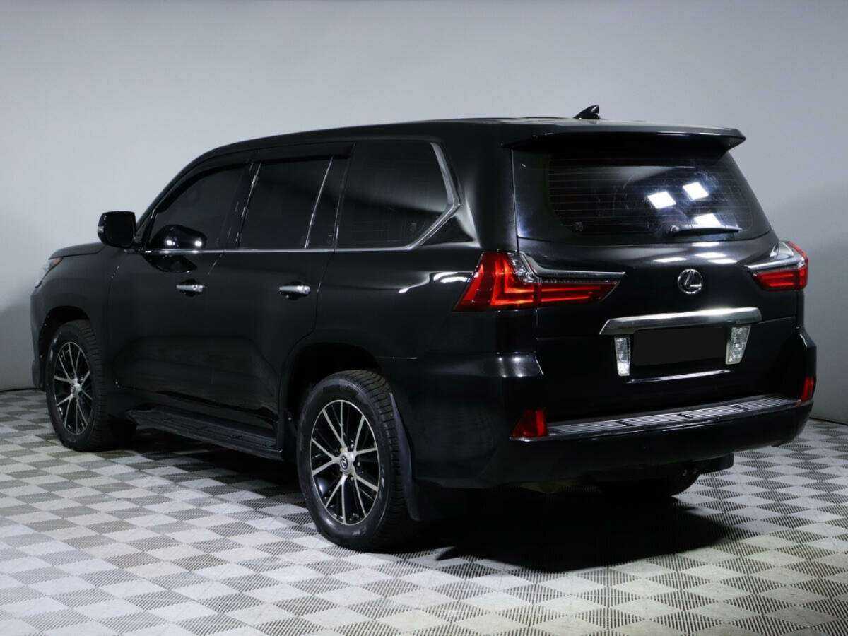Lexus LX с пробегом — 2016 год. Фото: #6