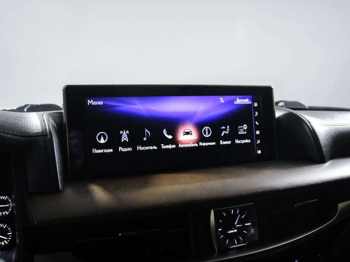 Lexus LX с пробегом — 2016 год. Фото: #16