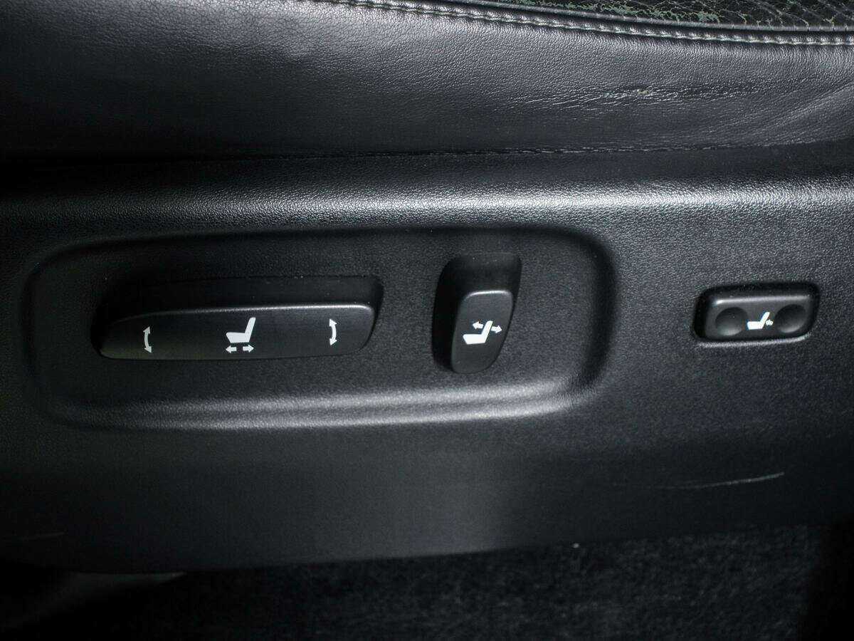 Lexus LX с пробегом — 2016 год. Фото: #22