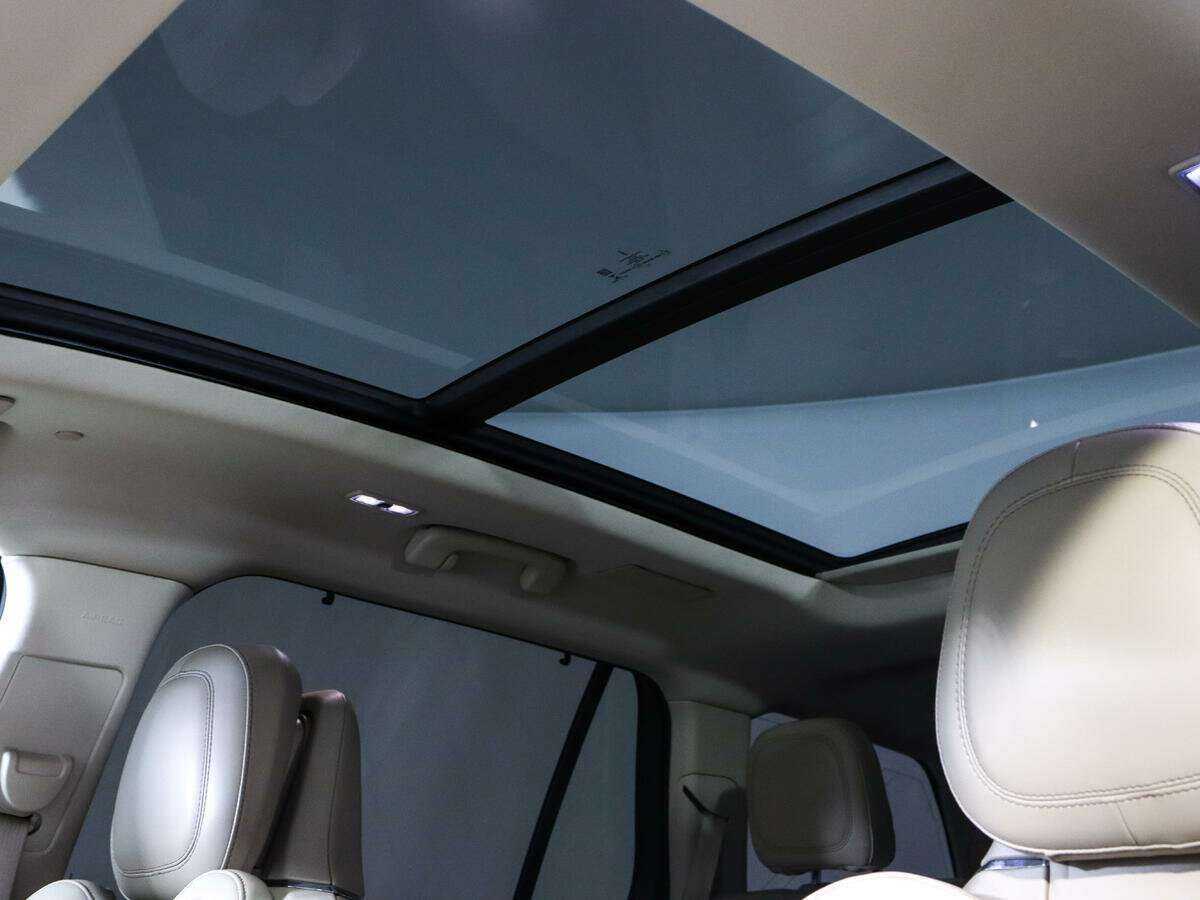 Lincoln Aviator с пробегом — 2019 год. Фото: #12