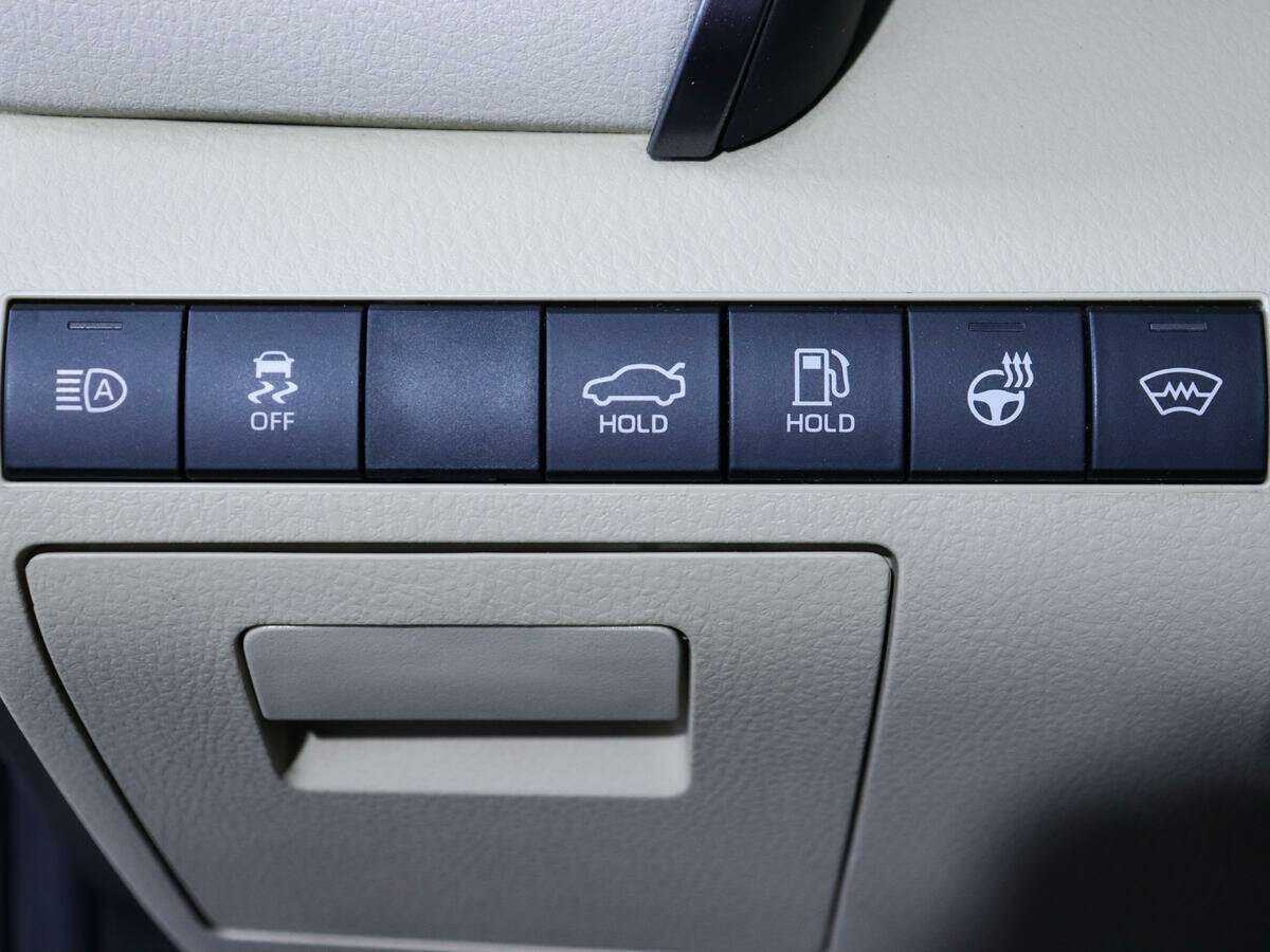 Toyota Camry с пробегом — 2020 год. Фото: #15