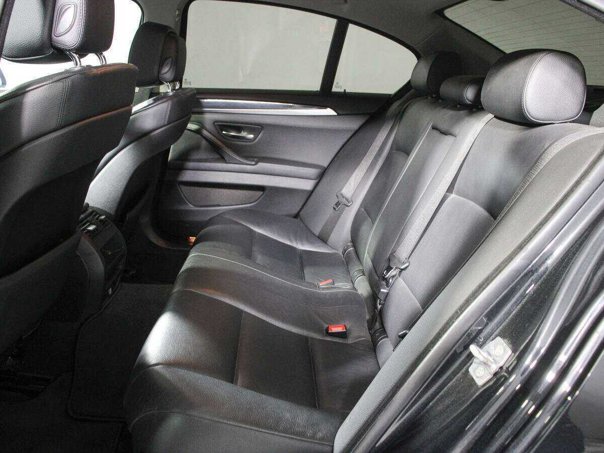 BMW 5 серии с пробегом — 2012 год. Фото: #8