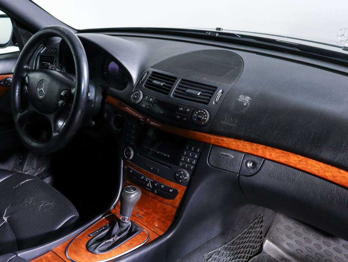 Mercedes-Benz E-Класс с пробегом — 2006 год. Фото: #6