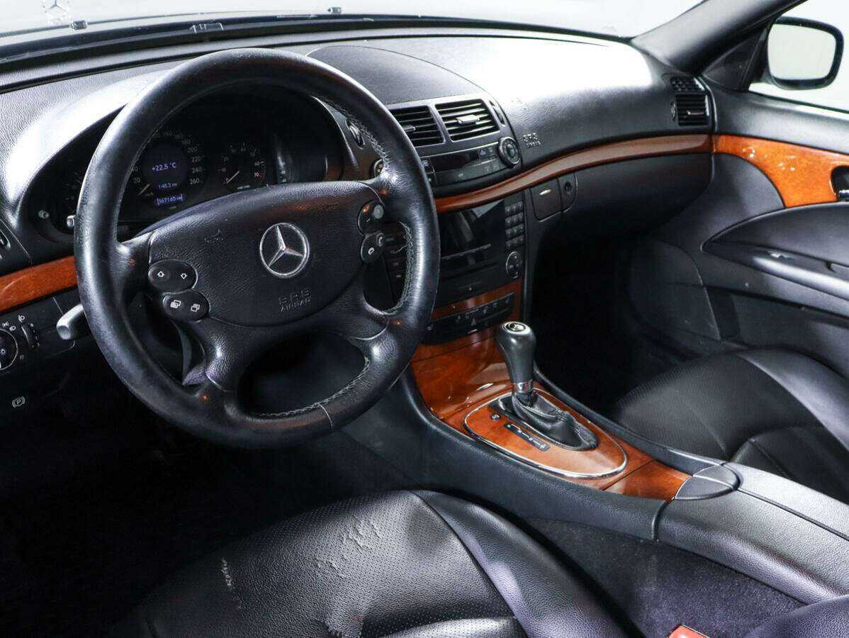 Mercedes-Benz E-Класс с пробегом — 2006 год. Фото: #11