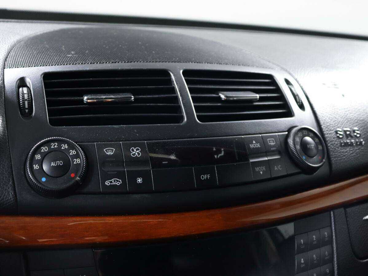 Mercedes-Benz E-Класс с пробегом — 2006 год. Фото: #13