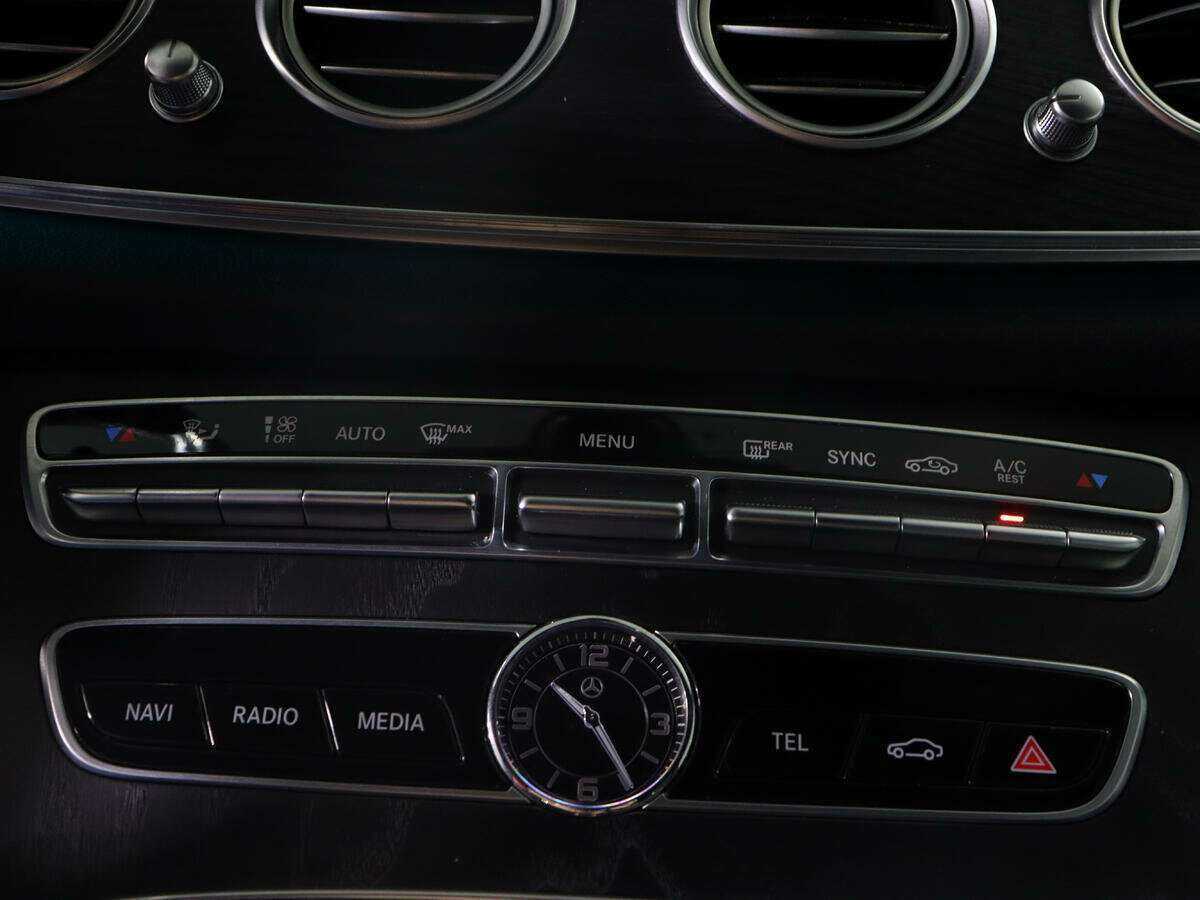 Mercedes-Benz E-Класс с пробегом — 2019 год. Фото: #13