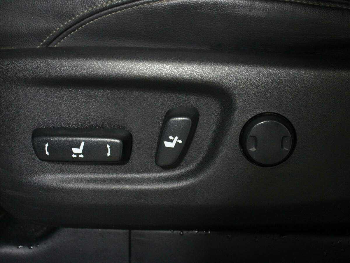 Toyota Land Cruiser Prado с пробегом — 2017 год. Фото: #15