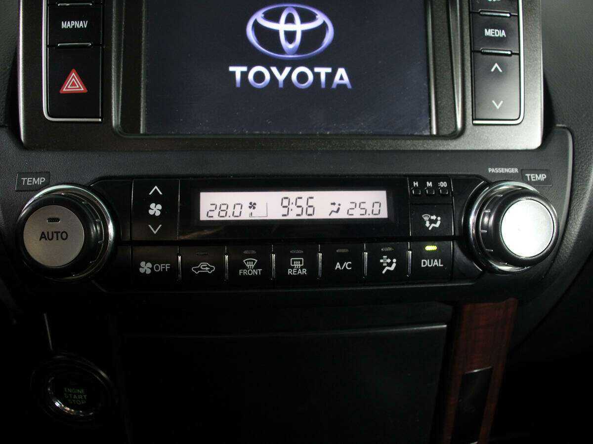 Toyota Land Cruiser Prado с пробегом — 2017 год. Фото: #19