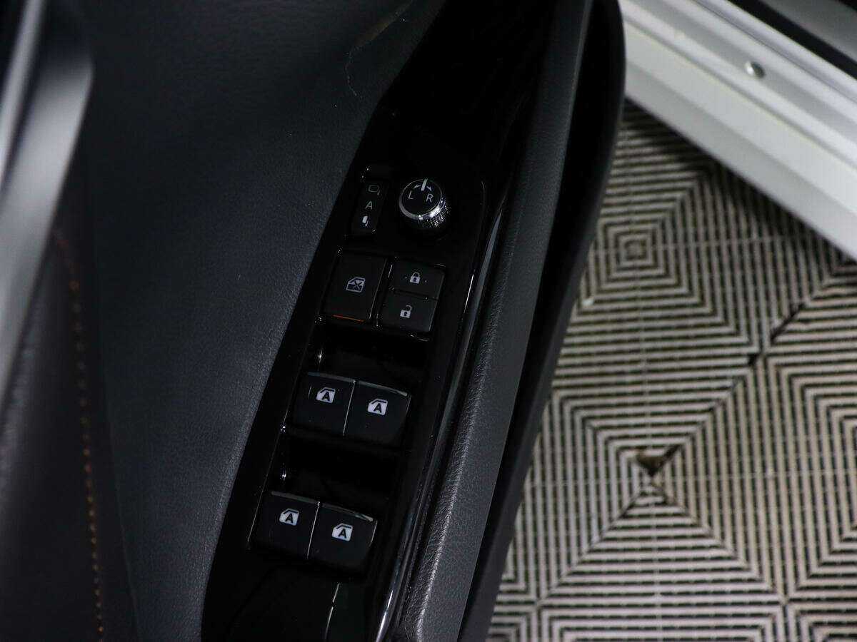 Toyota Camry с пробегом — 2020 год. Фото: #14