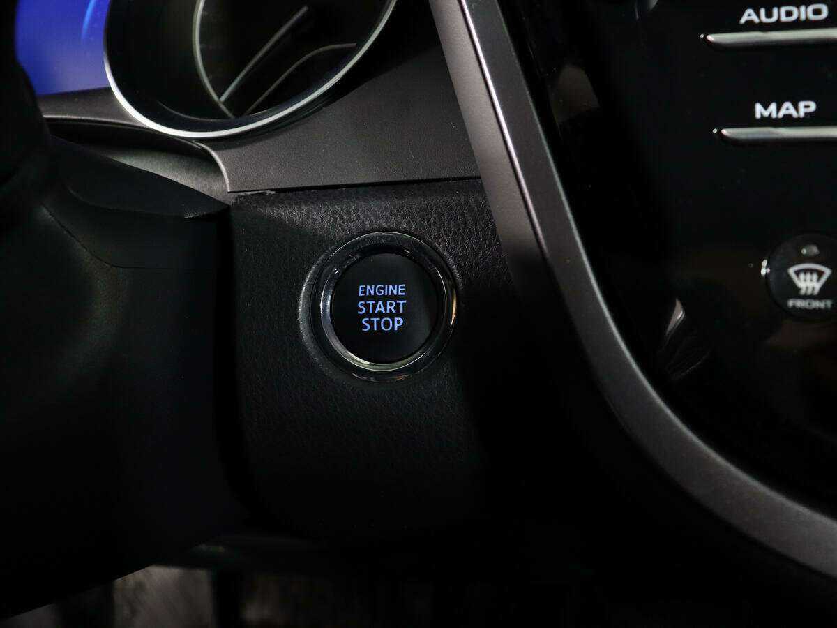 Toyota Camry с пробегом — 2020 год. Фото: #19