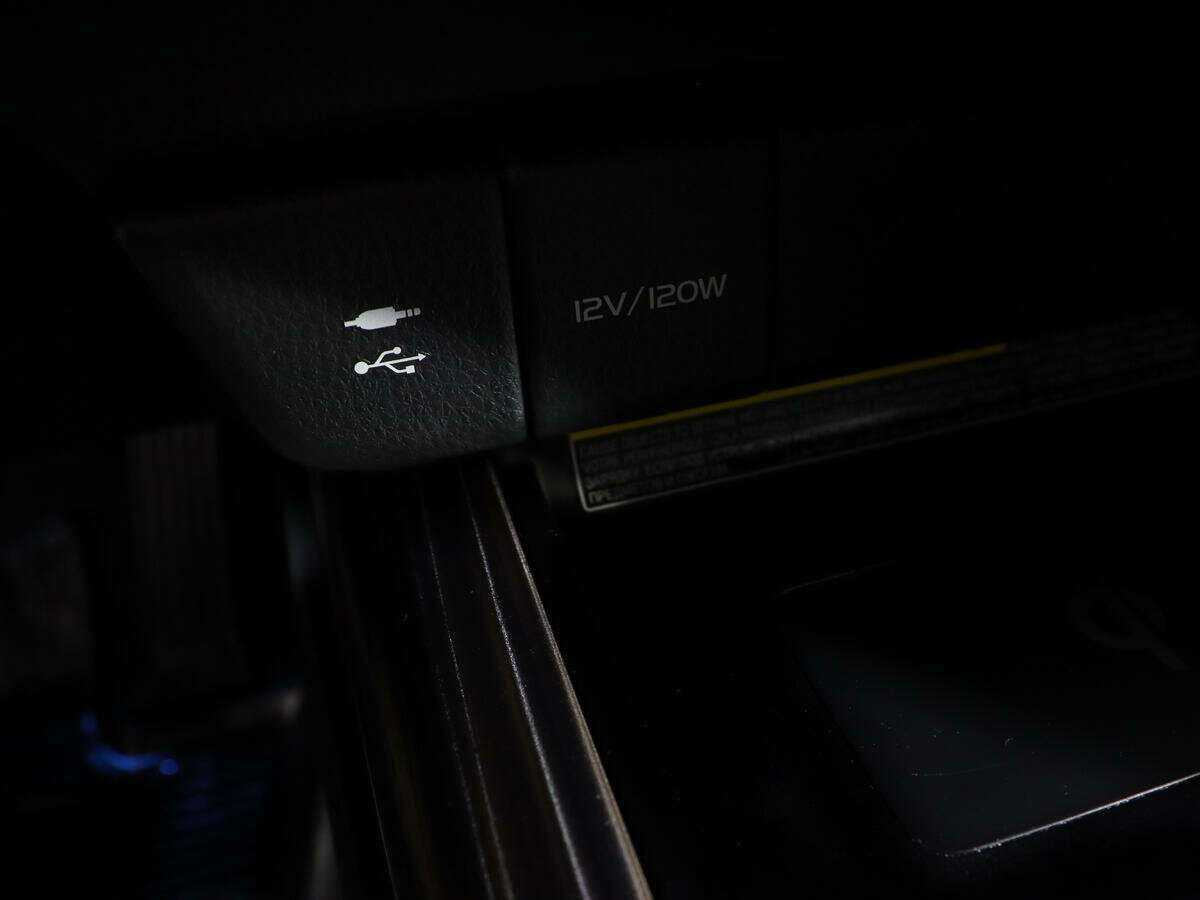 Toyota Camry с пробегом — 2020 год. Фото: #20