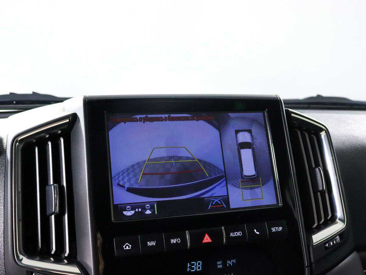 Toyota Land Cruiser с пробегом — 2016 год. Фото: #15