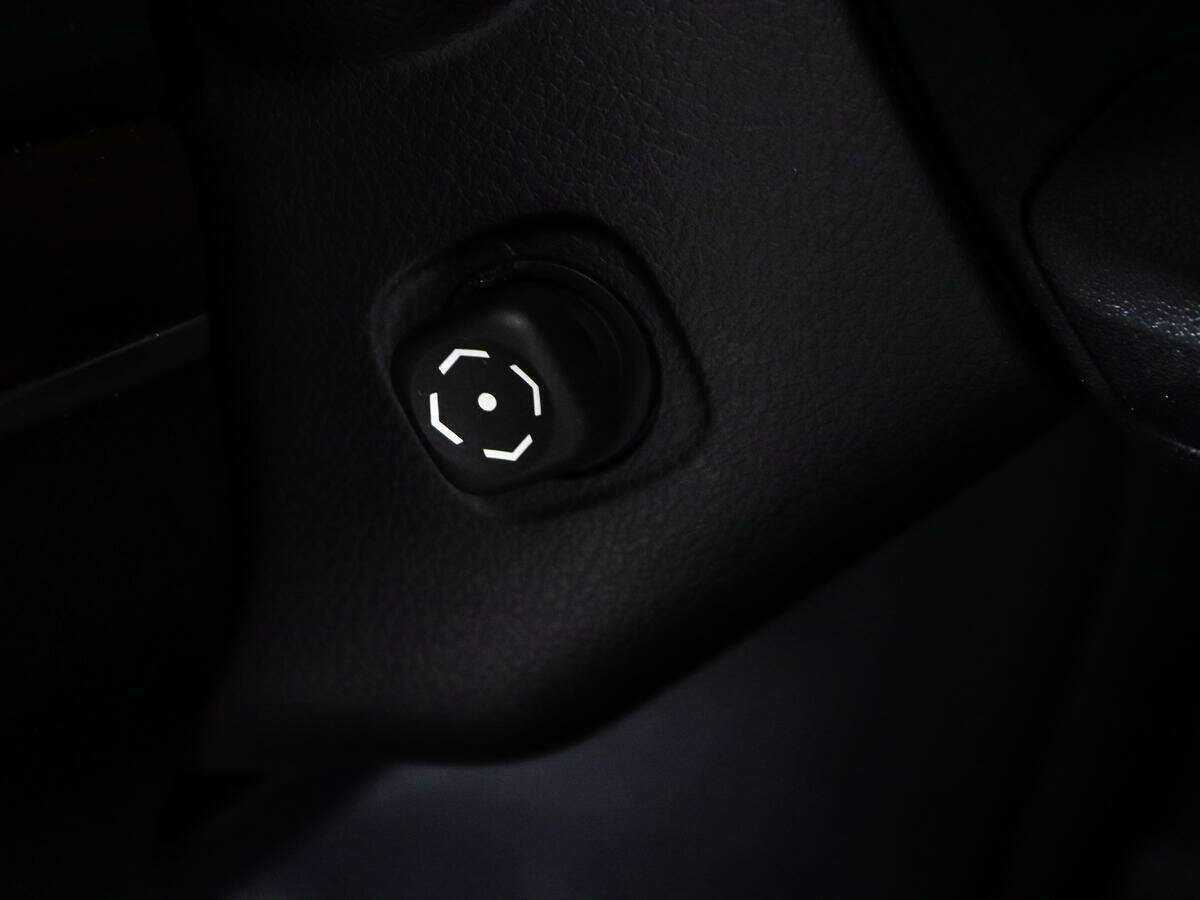 Toyota Land Cruiser с пробегом — 2016 год. Фото: #22