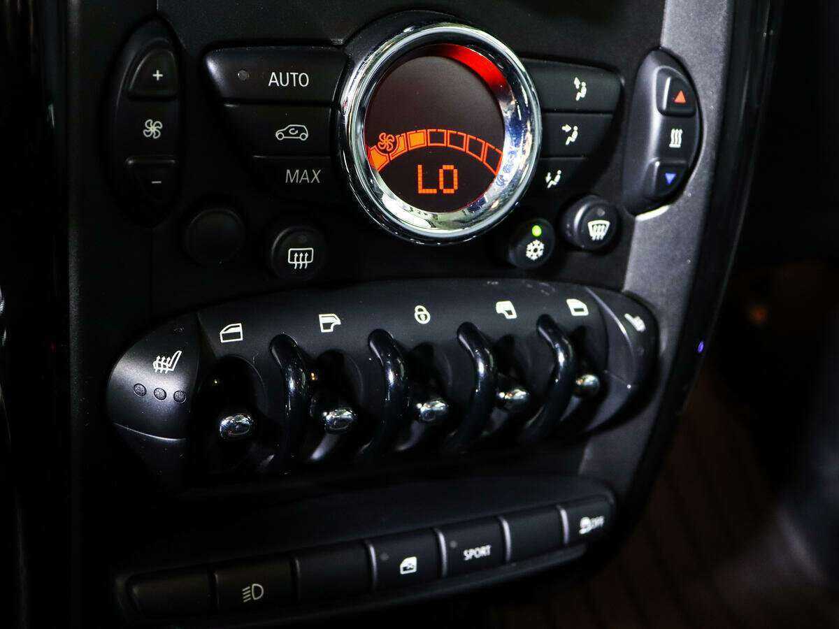 Mini Countryman с пробегом — 2010 год. Фото: #16