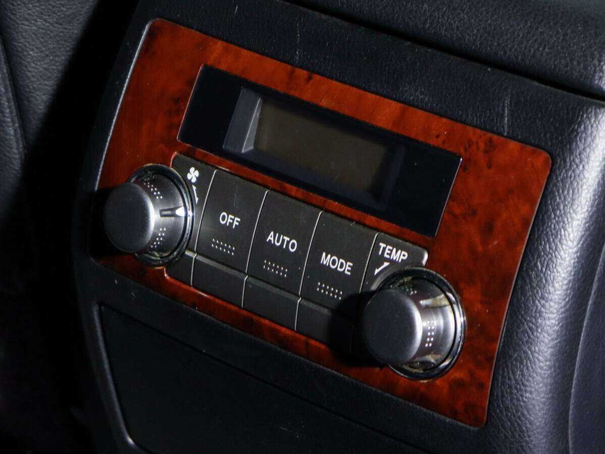 Toyota Highlander с пробегом — 2012 год. Фото: #20