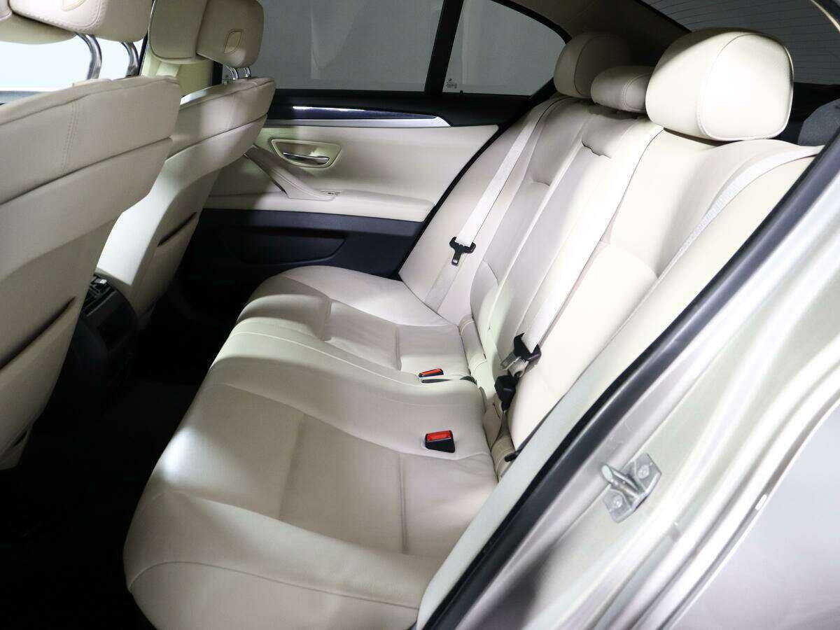 BMW 5 серии с пробегом — 2012 год. Фото: #6