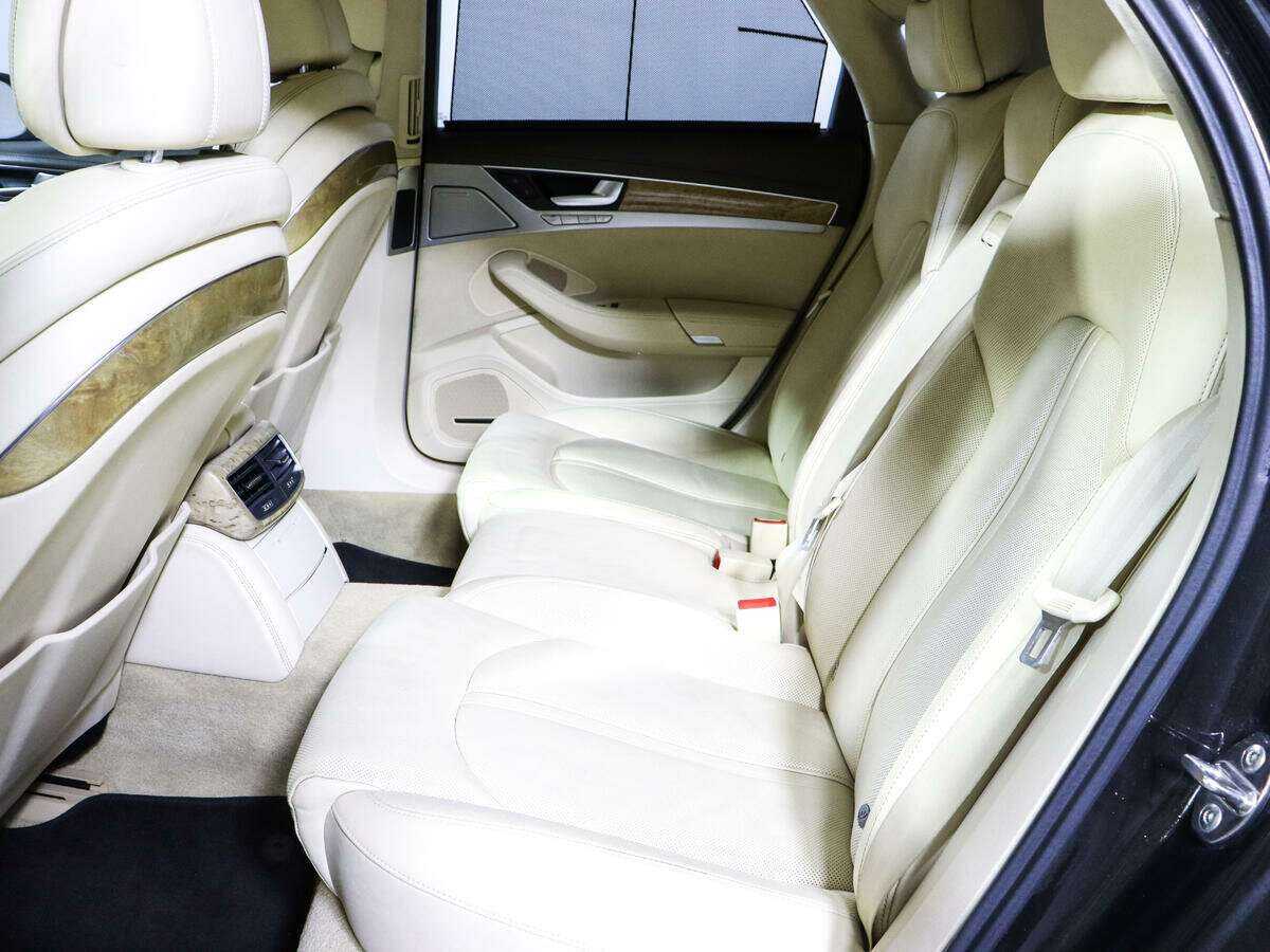 Audi A8 с пробегом — 2010 год. Фото: #8