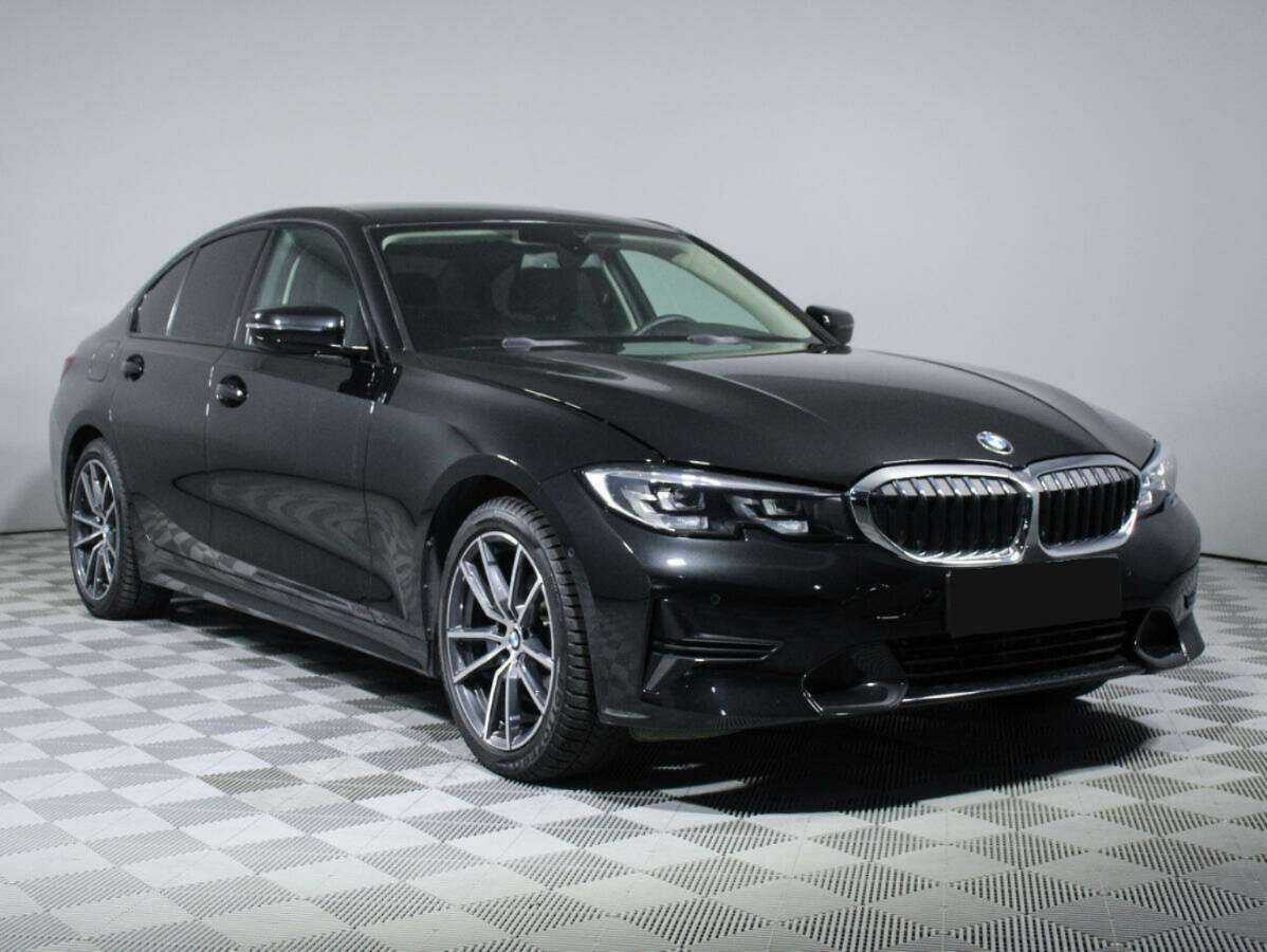 BMW 3 серии с пробегом — 2021 год. Фото: #2