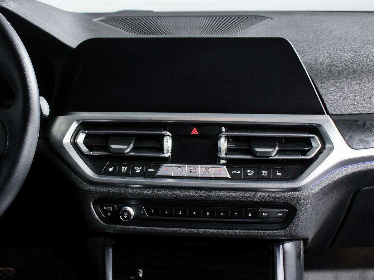 BMW 3 серии с пробегом — 2021 год. Фото: #8