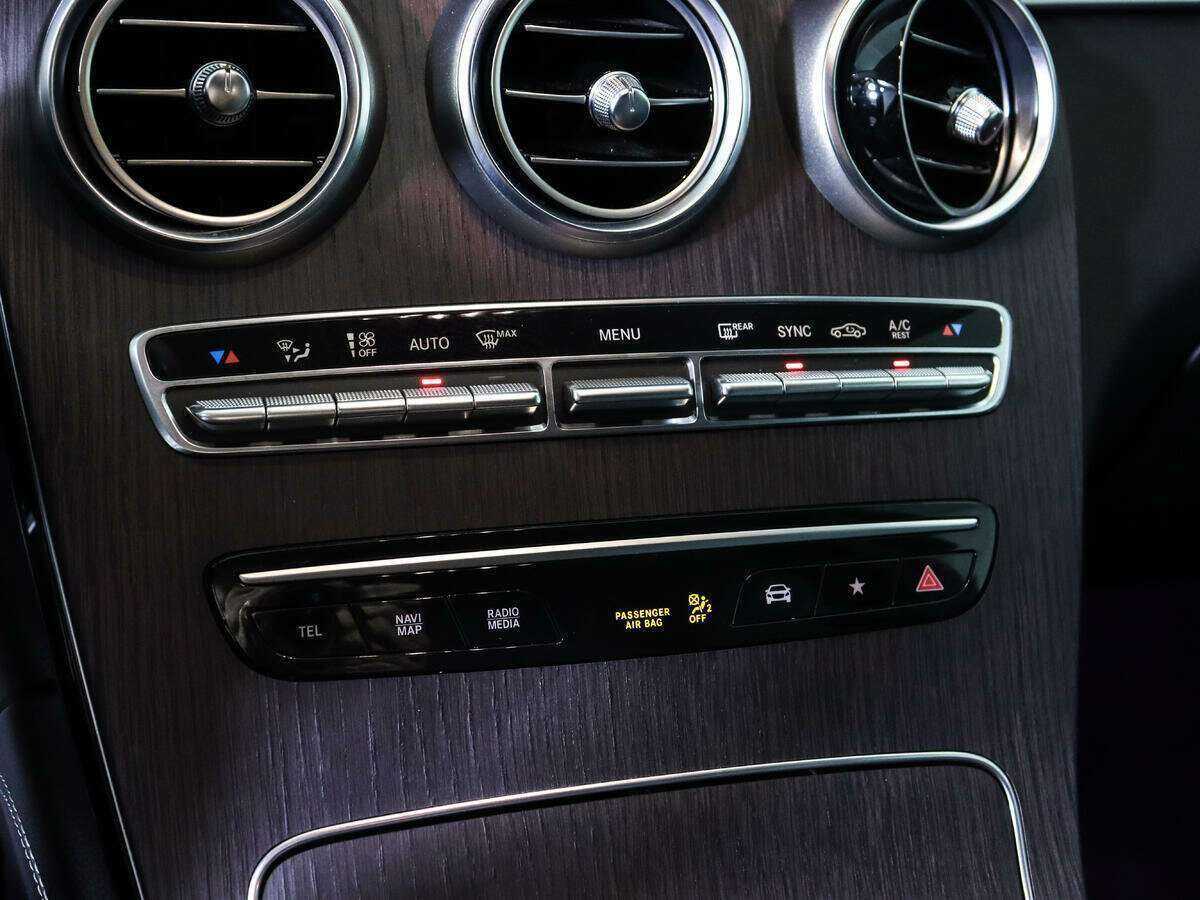 Mercedes-Benz GLC с пробегом — 2019 год. Фото: #17