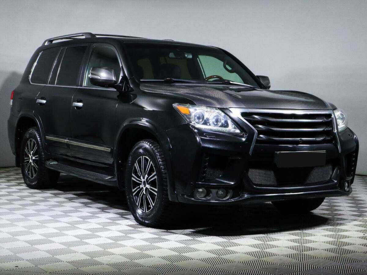 Lexus LX с пробегом — 2015 год. Фото: #2
