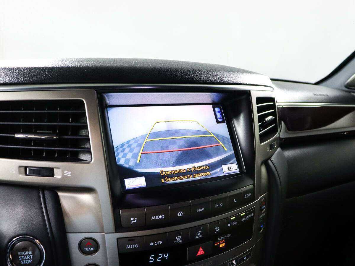 Lexus LX с пробегом — 2015 год. Фото: #14