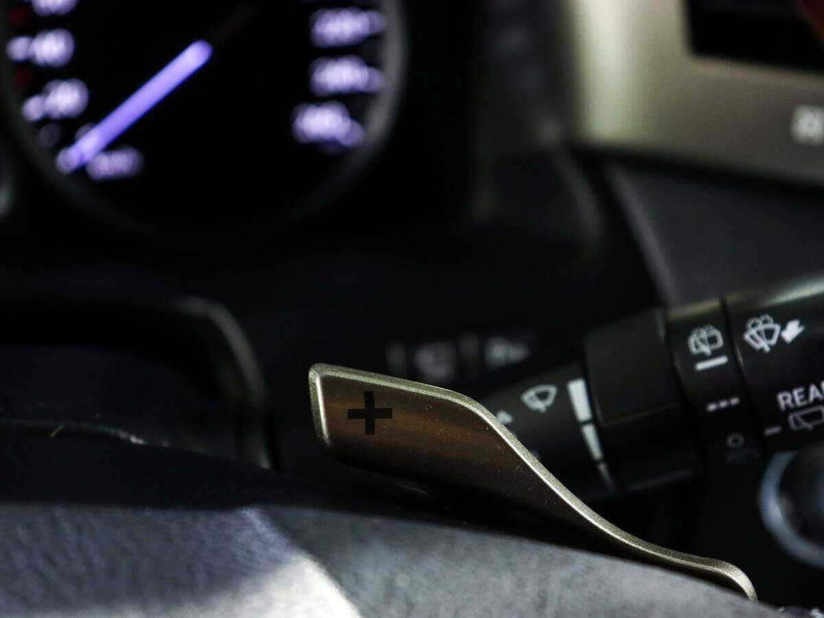 Lexus LX с пробегом — 2015 год. Фото: #18